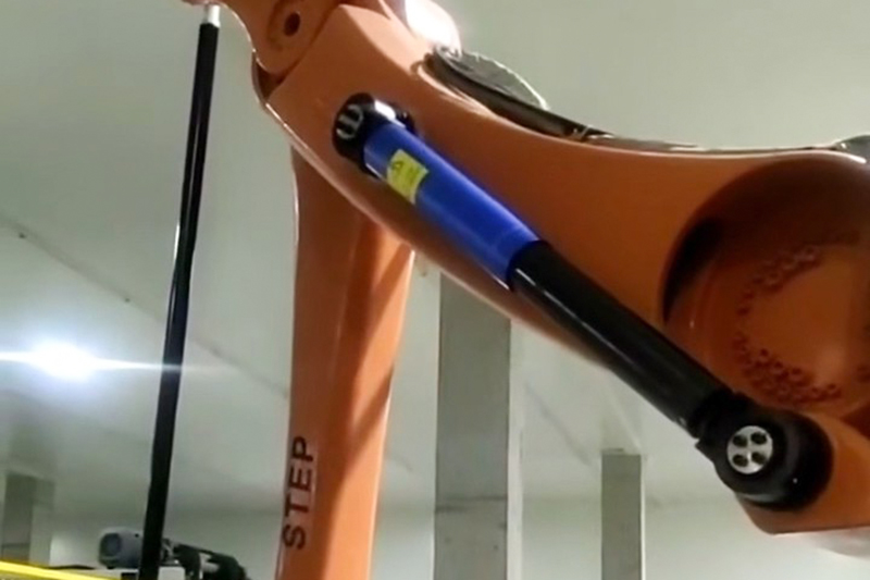 Robot balance cylinder